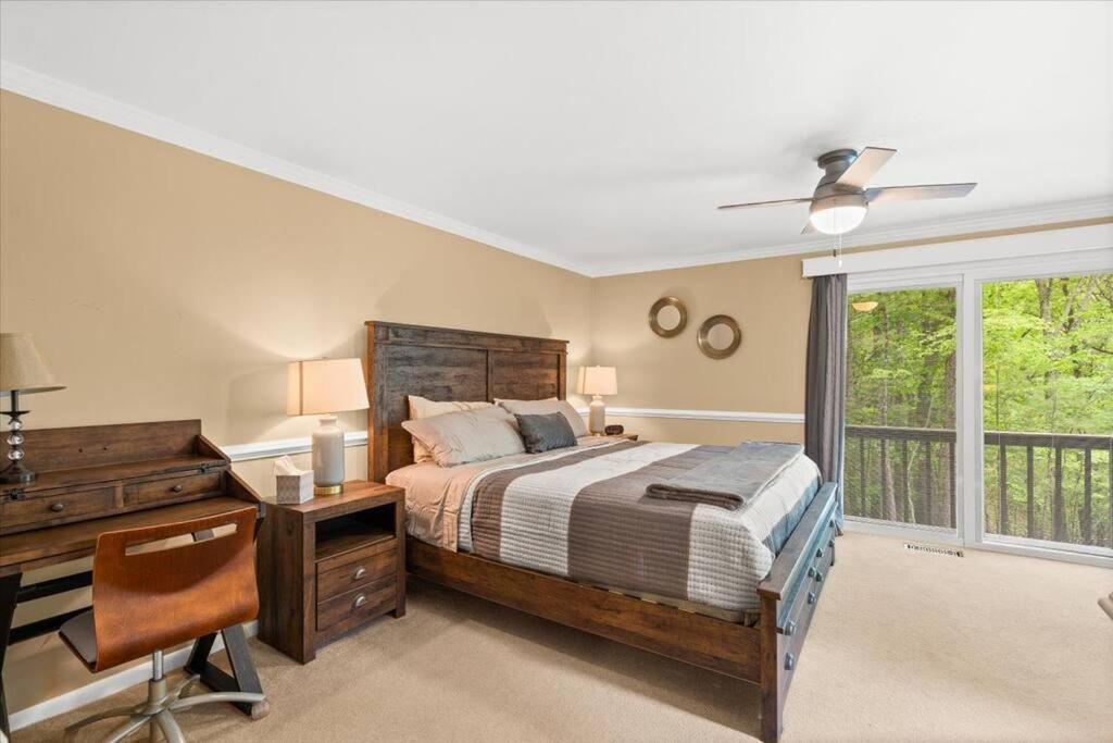 The Gingerbread House: 4 Bedroom Chalet, W/ Sunroom/Deck, Sleeps 12, Modern Amenities McGaheysville Luaran gambar